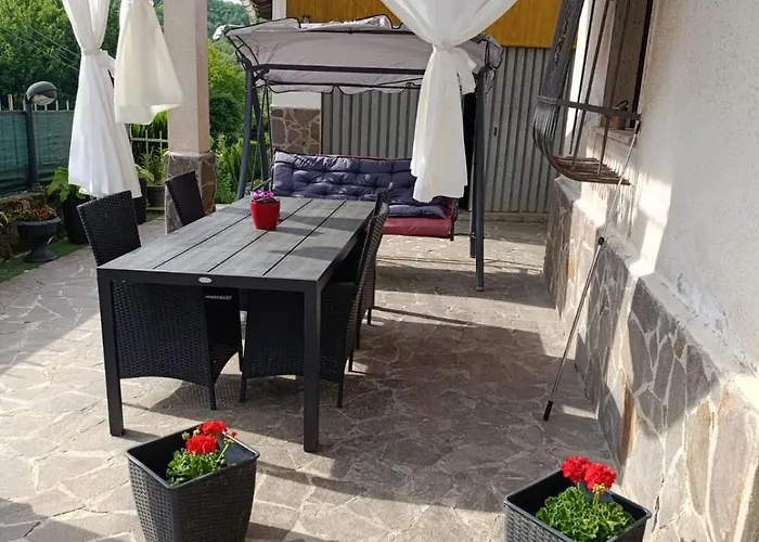 La Cascina Del Borgo شقة